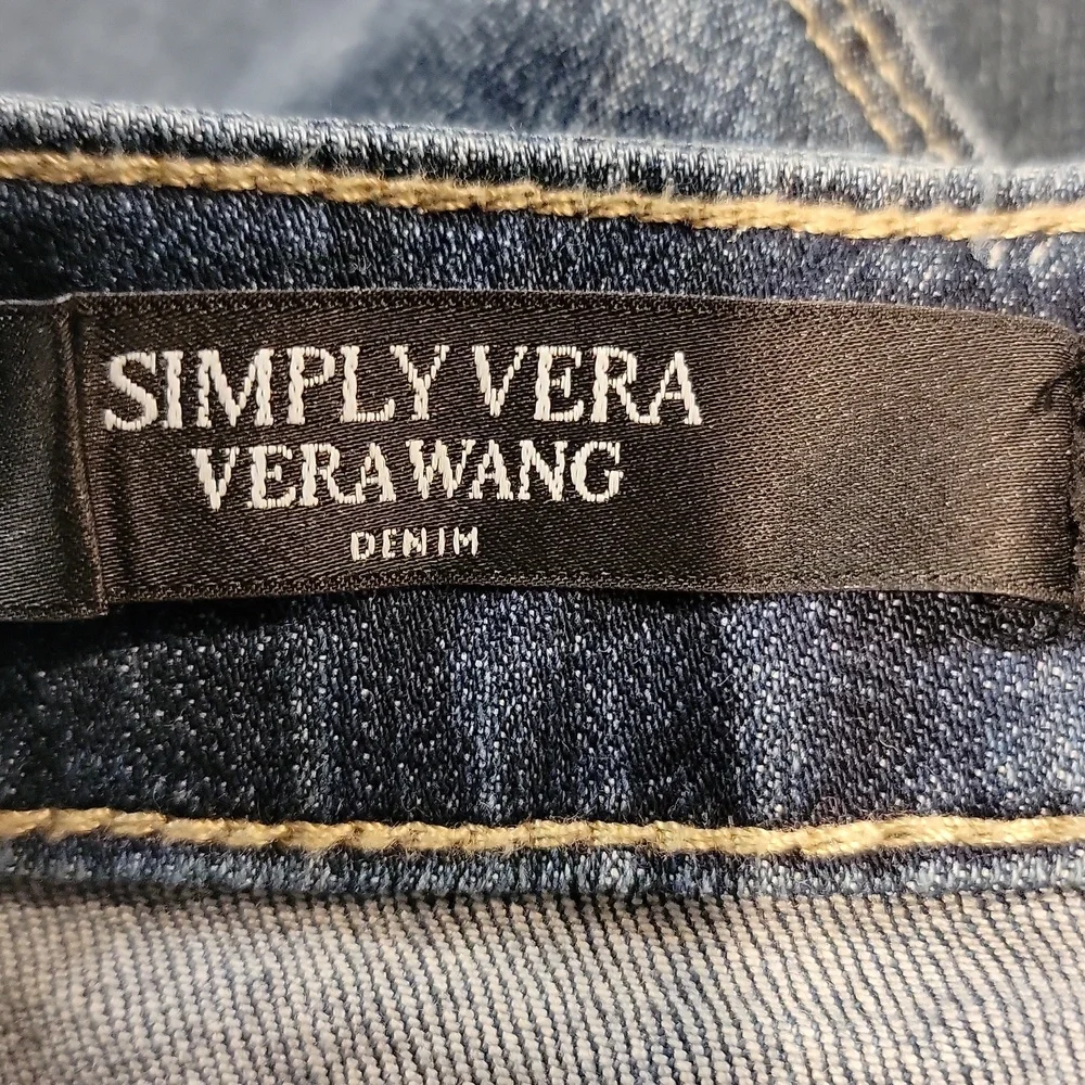 Simply Vera Vera Wang Women's Bootcut Jeans Size 16W Mid Rise - Picture 5 of 9